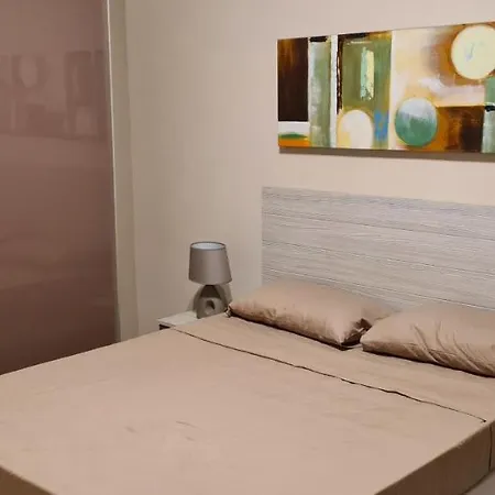 Large In Marsascala. Sleeps 6 * Marsaskala