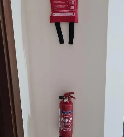 Large In Marsascala. Sleeps 6 Apartman *