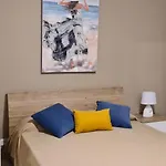 Large In Marsascala. Sleeps 6 Lejlighed Marsaskala